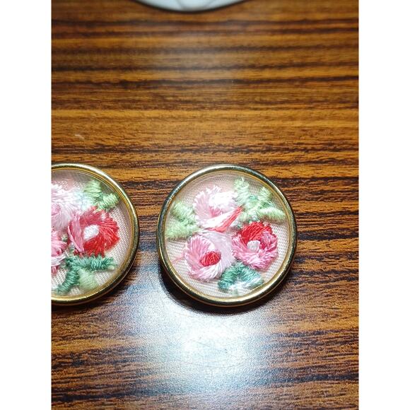 Floral Embroidered Unique Retro Pink Red Green Clip On Round Earrings Beautiful - Picture 3 of 9